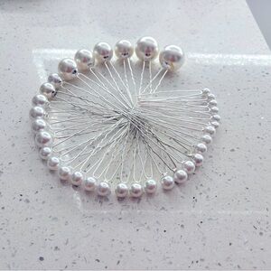 Pearl hair pins